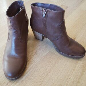 Genuine leather short boots - Brown - Fashion stacked/cowboy heel - Size 7.5 M